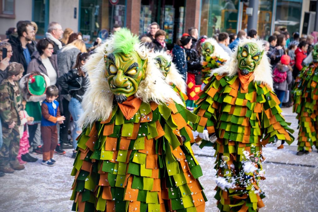 Des monstres qui défilent au carnaval de Kehl
